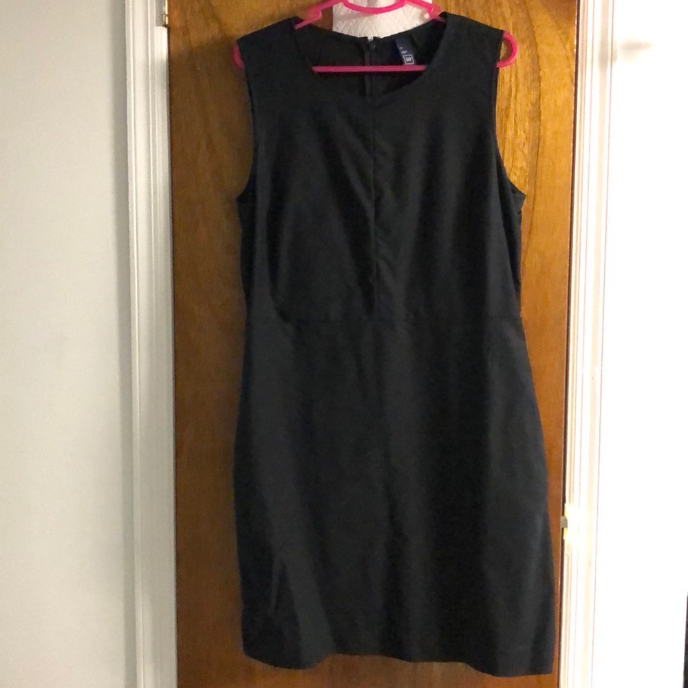 GAP Black Cotton Dress ( pockets!) Size 14